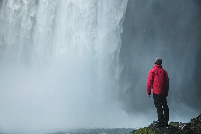 3-Day Ice Cave, South Coast, Golden Circle and Northern Lights - Day 1: Pingvellir, Gullfoss, and Geysir in one tight sweep