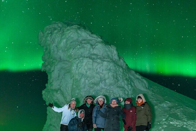 4 Day Northern Lights Adventure - Ice Caves & 4x4 Super Jeeps - Day 1 Golden Circle stops: Þingvellir, Geysir, Gullfoss, and geothermal bread