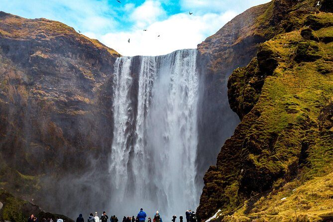 8-Day Iceland Ring Road Tour: Reykjavik, Akureyri, Golden Circle & South Coast - Borgarfjörður back to Reykjavik: Grábrók, Hraunfossar, Snorri Sturluson at Reykholt, Hvalfjörður