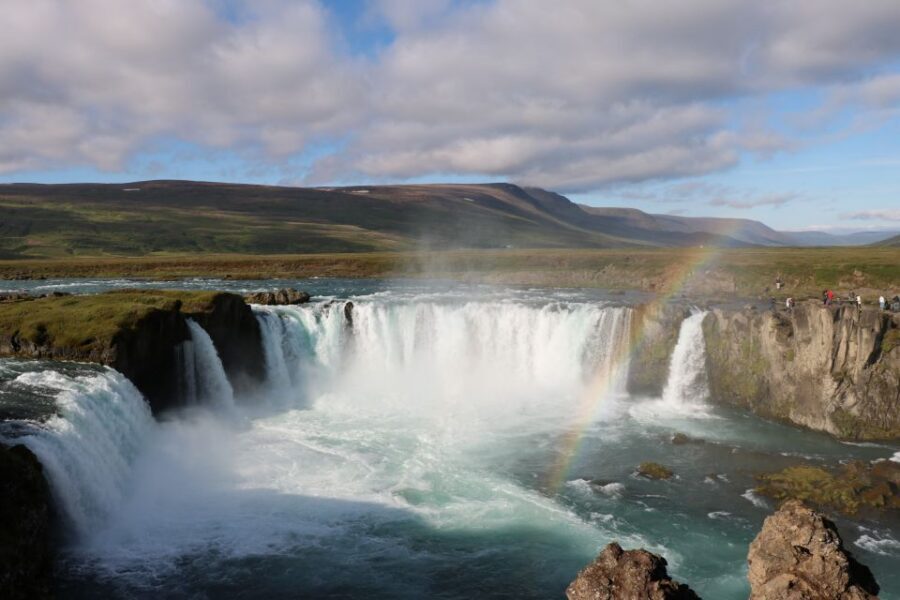 Akureyri Port: Lake Mývatn & Goðafoss Waterfall Day Trip - Goðafoss Viewpoints: 39 Feet of Power in 45 Minutes