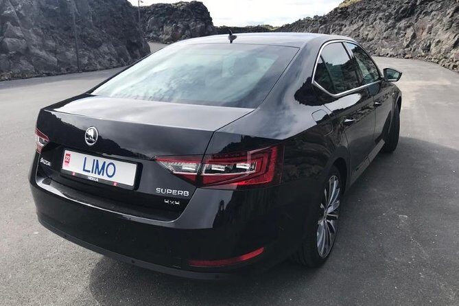Arrival in Iceland - Private airport transfer from KEF Airport - The 45-Minute Ride: Comfortable, Climate-Controlled, and Low-Stress