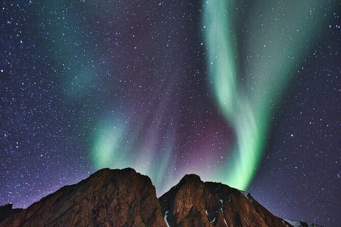 Cozy Northern Lights Tour with Icelandic Treats - How the Guides Improve Your Odds Without Making It Feel Forced