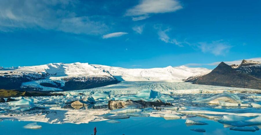 From Reykjavik: Jökulsárlón Glacier Lagoon and Diamond Beach - Waterfall pair: Seljalandsfoss and Skógafoss
