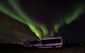 From Reykjavík: Northern Lights Tour with Hot Cocoa & Photos - The heated minibus: comfort while you chase the aurora
