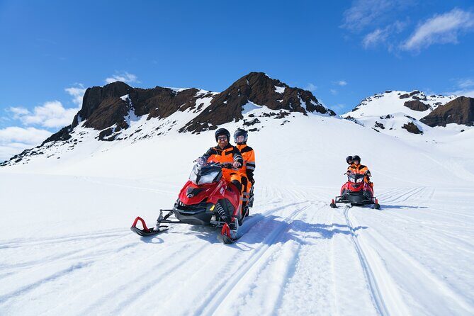 Glacier Snowmobiling from Reykjavik - The drive: Skjol to Langjökull takes time, but it matters