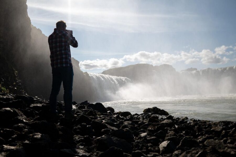 Goðafoss Waterfall Tour from Akureyri Port - Coffee and kleina at Hótel Goðafoss (small stop, real payoff)
