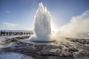 Golden Circle Day Tour in Mini Bus from Reykjavik with Fridheimar Tomato Farm - Þingvellir National Park: UNESCO geology with real perspective