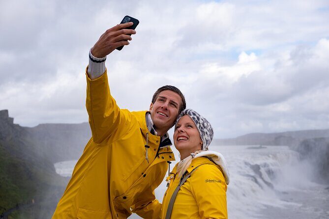 Golden Circle Day Trip with Fridheimar Greenhouse visit from Reykjavik - Meet-up, coach comfort, and what to do before you leave Reykjavik