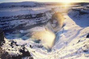 Golden Circle & Kerið Day Tour by Minibus from Reykjavik - Day at a glance: how the 8-hour rhythm plays out