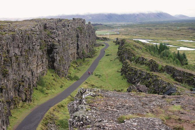 Golden Circle Super-Jeep Tour and Snowmobiling from Reykjavik - What You Really Get from the Guide (Not Just the Route)