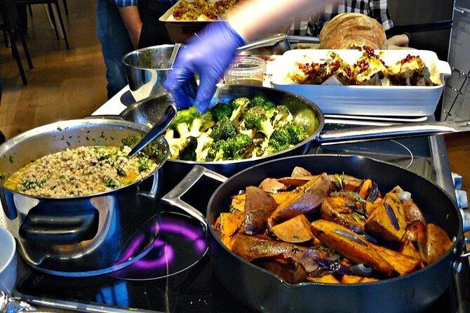 Hire a Private Chef - Buffet or Sit-Down: Pick the Style That Matches Your Group