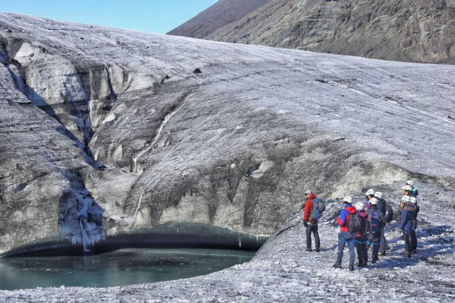 Jökulsárlón: Vatnajökull Glacier Guided Hiking Tour - Gear-up: crampons and helmet time (and why it’s more than a formality)