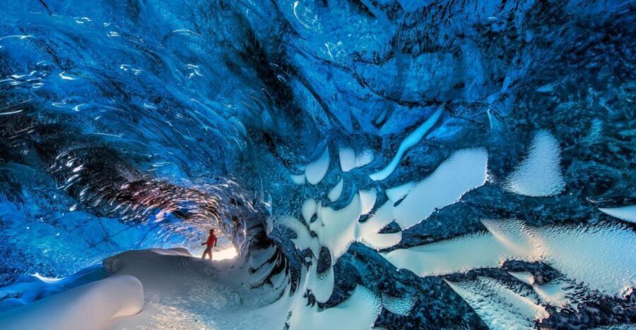 Jökulsárlón: Vatnajökull Ice Cave Guided Tour - Why Vatnajökull Ice Caves feel like a winter cheat code