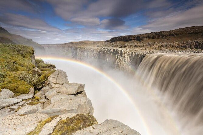 Lake Myvatn, Dettifoss and Goddafoss Waterfalls Day Tour from Akureyri - Key things that make this tour work