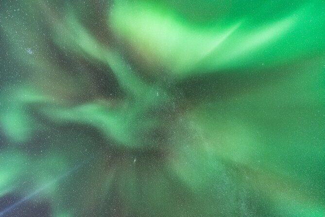 Northern Lights Small Group Tour from Reykjavik with Free Photos - How Small Group Really Feels (and Why It Affects Photos)
