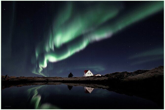 Northern Lights Small-Group Tour with Hot Chocolate & Photos - Key Things That Make This Aurora Tour Worth Your Night