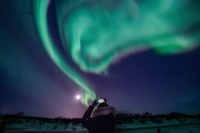 Northern Lights Small-Group Tour with Hot Chocolate & Photos - Warm-Up Details That Actually Matter: What to Bring and What to Expect