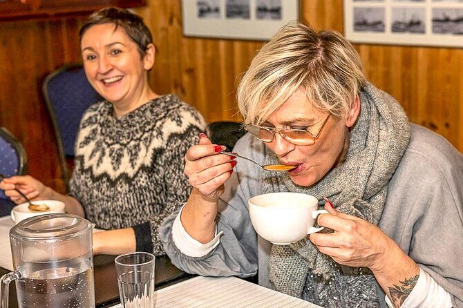 Private Food Walking Tour in Reykjavik - Harbor stop: Icelandic shellfish soup and salt-air timing