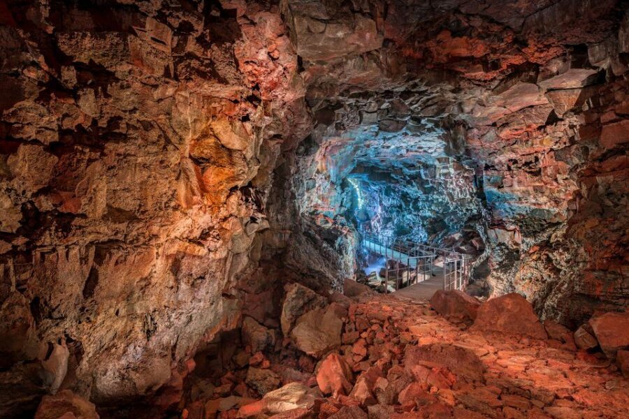 Raufarhólshellir Lava Tunnel: Underground Expedition - Guide Style Matters: How the Best Tours Are Usually Led