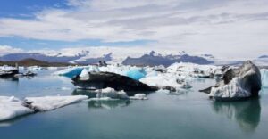 Reykjavík: 2-Day Tour with Icebergs, Glaciers & Waterfalls - Getting to the Route from Reykjavik (and Why That Pickup Matters)