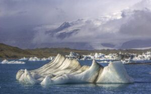 Reykjavik: Glacier Lagoon, Diamond Beach & South Coast Day Tour - Reykjavik pickup and the comfort factors on a long coach day