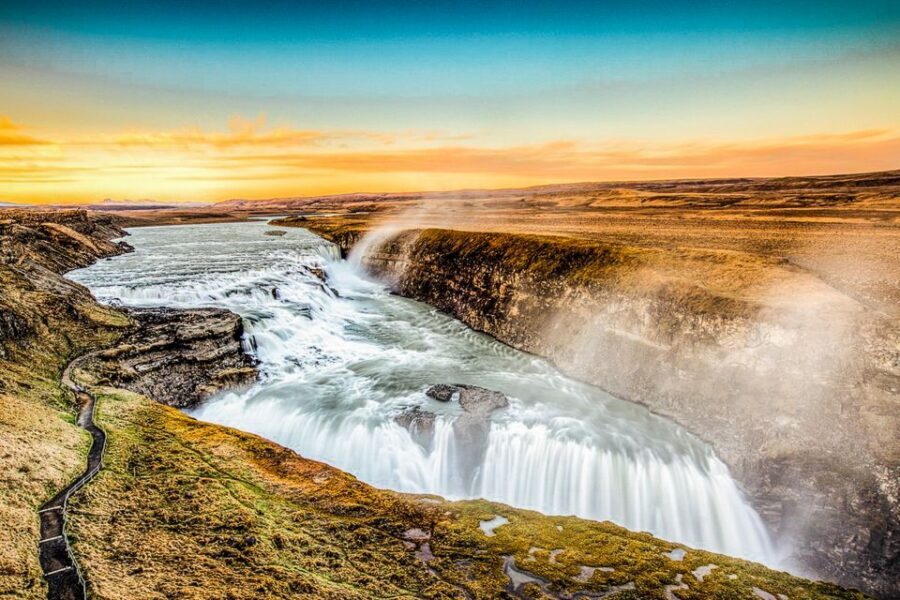 Reykjavik: Golden Circle Full-Day Tour with Kerid Crater - Hveragerði break: a short reset before the icons