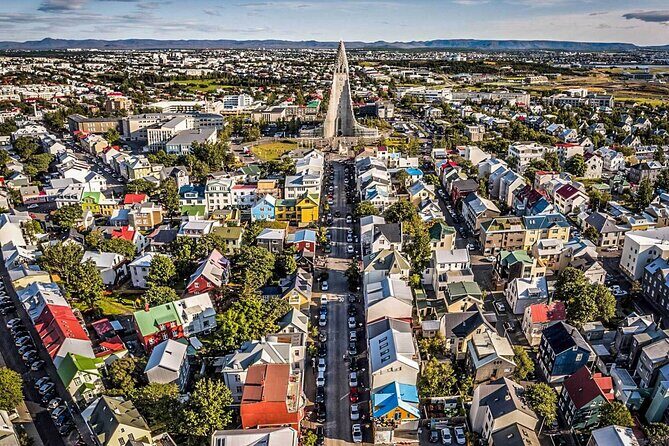 Reykjavik International Airport Private Arrival Transfer - Car vs Minivan: Comfort Matches Your Group Size