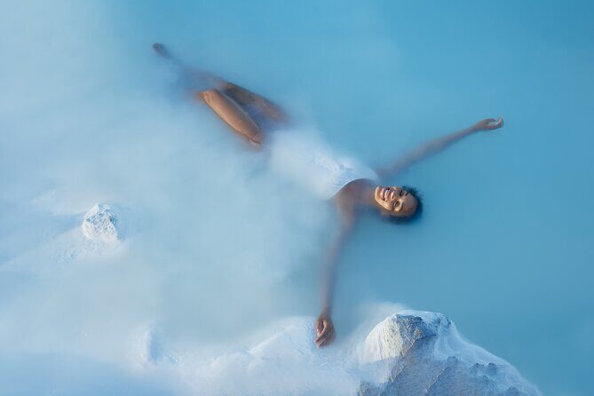 Reykjavik/Keflavik: Blue Lagoon Private Transfer - Flight tracking and waiting time that actually matters