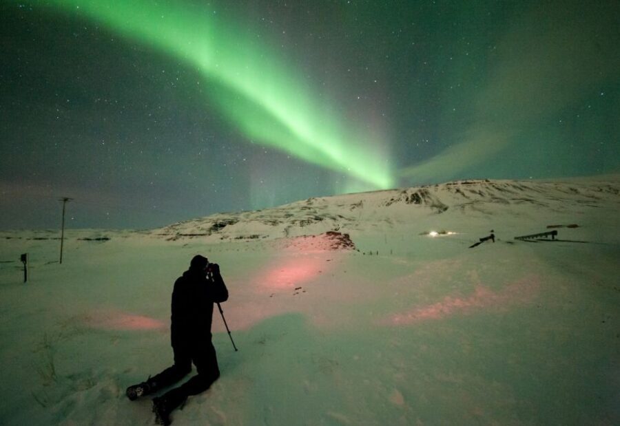 Reykjavik: Northern Lights Group Tour with Photos - How the tour chooses where to hunt