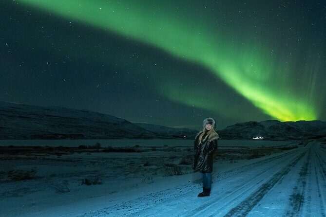 Reykjavik Private Northern Lights Tour with Pro Photographer - The 3–4 hour flow: from pickup to multiple sky checks