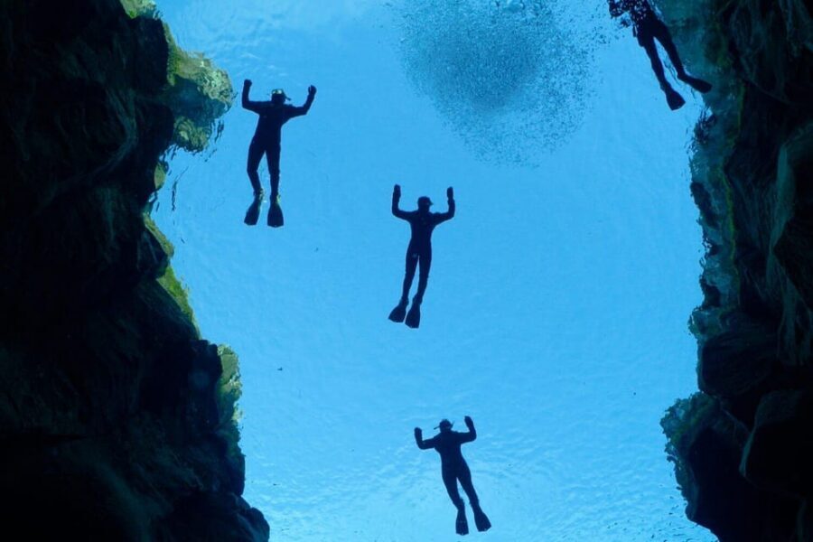 Reykjavík: Silfra Fissure Snorkeling between Two Continents - Gear Prep at the Silfra Parking Lot: Cold Reality, Managed
