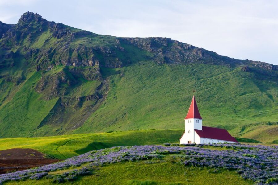Reykjavík: South Coast Waterfalls, Black Sand & Glacier Tour - Packing tips that actually save your day