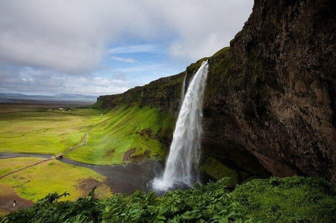 Reykjavik: South Coast, Waterfalls & Glacier Hike Small-Group - Lunch, breaks, and the “bring snacks” rule