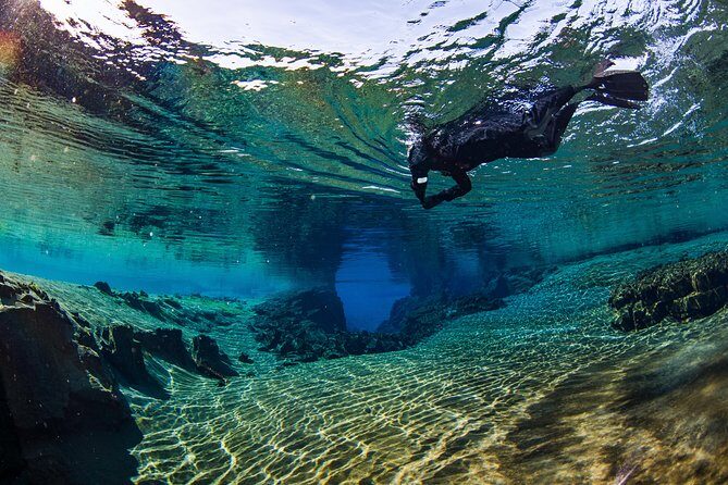 Silfra: Snorkeling Between Tectonic Plates - Meet on Location - Hot Chocolate, Photos, and the “Wait, That Was Real” Moment