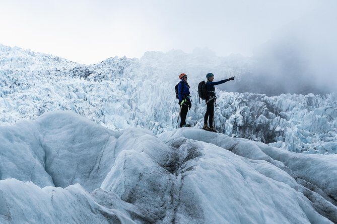 Skaftafell: 4h Small Group Glacier Hike with Guide and Transfer - Freysnes meeting point and getting fitted for crampons