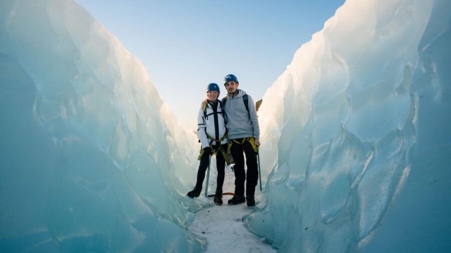 Skaftafell: Blue Ice Cave & Glacier Hike on Vatnajökull - Hike across Falljökull: crevasses, ridges, and those moulins
