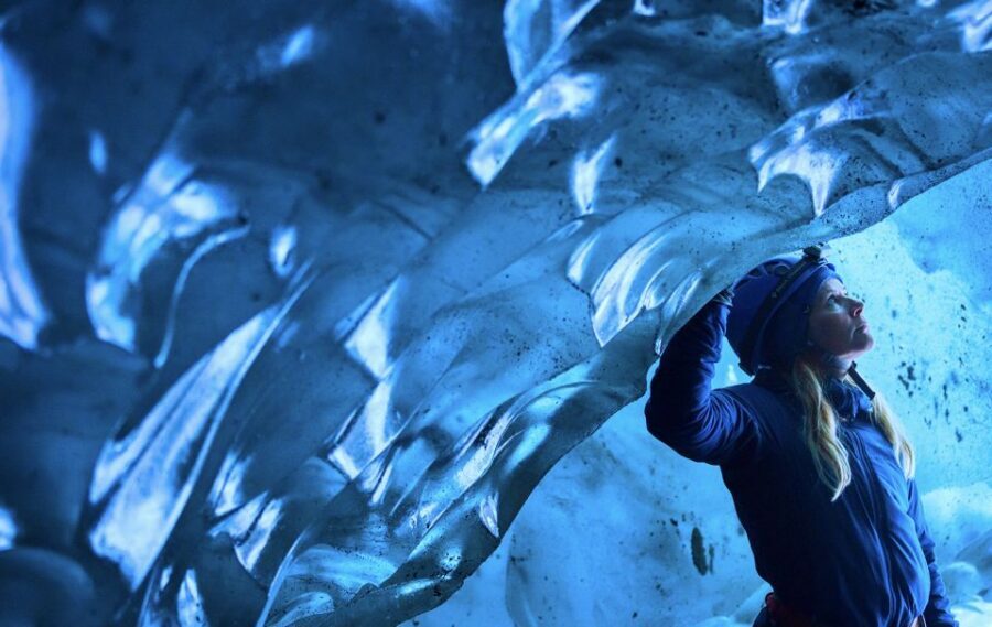 Skaftafell: Ice Cave Tour and Glacier Hike - Walking Falljökull: crampons, careful steps, and guide-led confidence