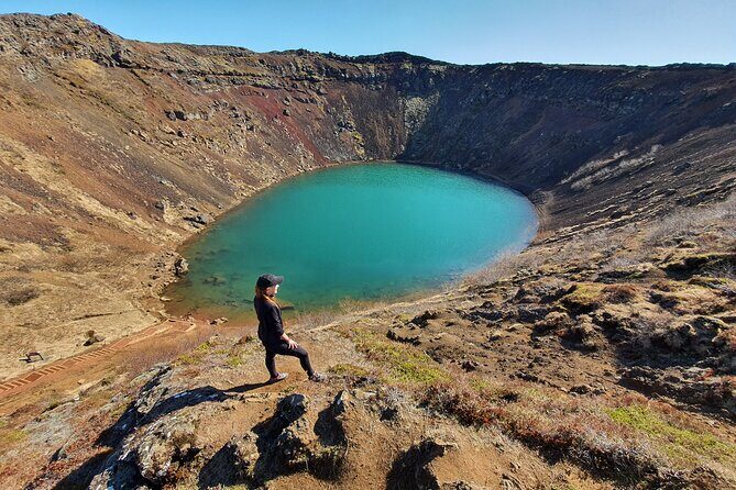 Small-Group Golden Circle, Hvammsvík Spa with Ticket & Crater - Pickup, Wi‑Fi bus comfort, and how a max-19 group keeps time fair