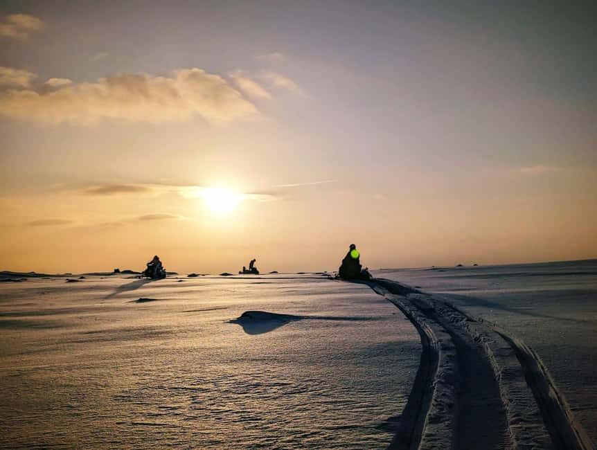 Snowmobiling on Eyjafjallajökull - Timing Tips: Season, Snowline, and How Long You’ll Be Out