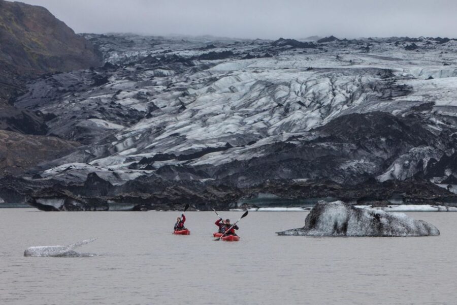 Sólheimajökull: Guided Kayaking Tour on the Glacier Lagoon - Paddling for Complete Beginners: How the Tour Keeps It Easy