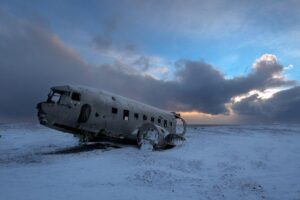 South Coast Highlights & DC-3 Plane Wreck Small-Group Tour - The pickup rhythm: restrooms, snacks, and a long drive you won’t dread