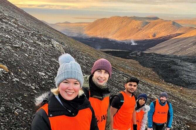Volcano Hike and Blue Lagoon Including Admission Small Group Tour - Blue Lagoon Comfort admission: what you get and how to use it well