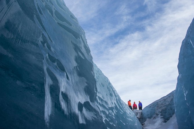Sólheimajökull Glacier Hike & Ice Climbing Intro - Small Group - Meeting the Yellow School Bus: Logistics That Can Make or Break Your Day